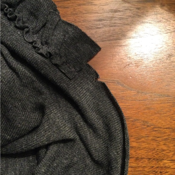 VENUS Ruffle Cowl Neck Tunic Top - Picture 8 of 8